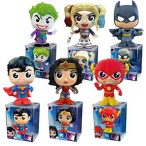 Kit Fandom Box Liga da Justiça Figuras DC Original Lider