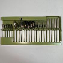 Kit faqueiro 24 peças lâminas em aço inox cabos em polipropileno para cozinha moderna