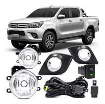 Kit Farol Auxiliar Hilux 2016 2017 Com Grade Aro Cromado Kit Farol Auxiliar Hilux 2016 2017 Com Grade Aro Cromado