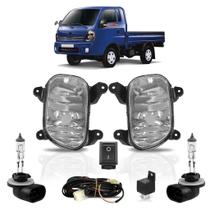 Kit Farol Milha Auxiliar Completo Par Lâmpada H27 Bongo 2004 2005 2006 2007 2008 2009 2010 2011 2012 Lente Lisa Acrílico Kit Farol Milha Auxiliar Completo Par Lâmpada H27 Bongo 2004 2005 2006 2007 2008 2009 2010 2011 2012 Lente Lisa Acrílico