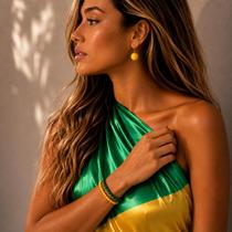 Kit Feminino Copa do Brasil Lenço de Cetim Multifuncional, Brinco Argola com Bola e Pulseira Cristal Verde e Amarela Banhado a Ouro 18K