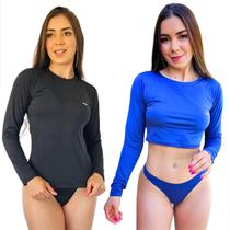 Kit Feminino Cropped Com Camisa Proteção Solar Manga Longa Logo Refletiva Estampada Calcinha Cintura Alta Asa Delta Conjunto Kit Feminino Cropped Com Camisa Proteção Solar Manga Longa Logo Refletiva Estampada Calcinha Cintura Alta Asa Delta Conjunto