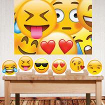 Kit festa Emoji com painel decorativo e displays de mesa