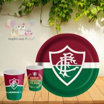 Kit Festa Fluminense 8 Copos 200 ml + 8 Pratos 18 cm + 40 Porta Forminha + 10 garfos Festcolor Licenciado Kit Festa Fluminense 8 Copos 200 ml + 8 Pratos 18 cm + 40 Porta Forminha + 10 garfos Festcolor Licenciado