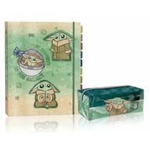 Kit Fichário Argolado Colegial A5 Star Wars Verde + Estojo Baby Yoda Grande Pvc