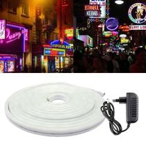 Kit Fita Tira Mangueira Flexível De Led Iluminação Branco Quente Neon 5M Para Corte De 2,5Cm Com Fonte 12V 3A