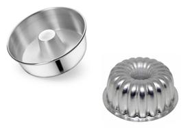 Kit Forma Conjunto De 1 Forma Redonda De Pudim Com Furo + 1 Forma Decorada Suíça Gomada