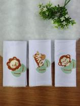 Kit Fralda De Boca SELVA SAFARI BABY em Malha Bordada para Bebê Menino 3 Peças