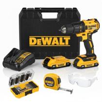 Kit Furadeira e Parafusadeira Dewalt DCD7771D2 Com Carregador Bivolt, 2 Baterias 2 Ah 20V Kit Furadeira e Parafusadeira Dewalt DCD7771D2 Com Carregador Bivolt, 2 Baterias 2 Ah 20V