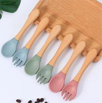 Kit Garfo + Colher De Silicone Cabo De Madeira Para Bebê