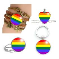 Kit Gay Feminino: Pulseira, Chaveiro, Anel e Colar de Coração com a Bandeira do Orgulho Gay LGBT Pride