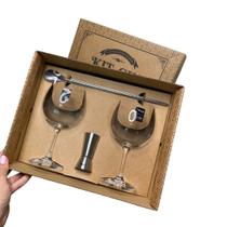 Kit Gin Presente 4 peças 2 Taças 600ml Dosador Colher Aço - Haus Concept Kit Gin Presente 4 peças 2 Taças 600ml Dosador Colher Aço - Haus Concept