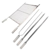 Kit Grelha Moeda Inox 70x40 + Espetos Espada Duplo Churrasco Kit Grelha Moeda Inox 70x40 + Espetos Espada Duplo Churrasco
