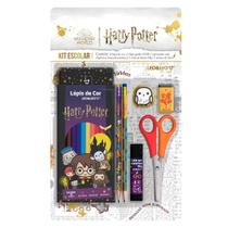 Kit Harry Potter Lápis De Cor + Lápis de Escrever + Apontador + Borracha + Tesoura + Cola Bastão - Leo e Leo -Papelaria