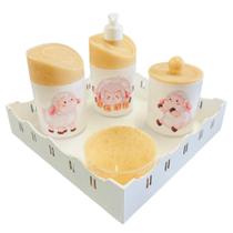 Kit Higiene Baby Ovelhinha Menina c/bandeja MDF - 5 Peças