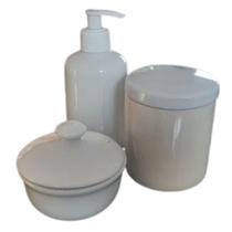 Kit higiene bebê 3 peças com tampa em Porcelana forte resistente branca e bege