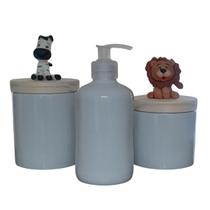 Kit higiene bebê 3 peças Safari - Potes e porta álcool - Peças porcelana e tampas pinus