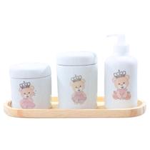 Kit higiene bebê 4 peças Princesa ursinha - Bandeja, potes e porta álcool - Peças porcelana bandeja pinus Kit higiene bebê 4 peças Princesa ursinha - Bandeja, potes e porta álcool - Peças porcelana bandeja pinus