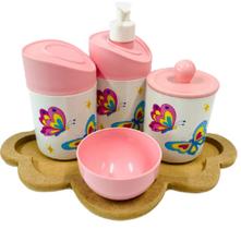 Kit Higiene Bebê Borboleta Menina com Bandeja Nuvem MDF
