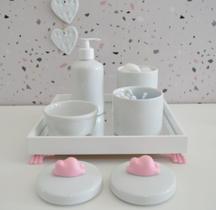 Kit Higiene Bebê K014 Rosa Coroa Ovelha Passarinho Ursa Moderno Bandeja MDF branca Potes Porcelana
