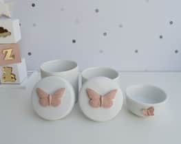 Kit Higiene Bebê K015 Borboleta Porcelanas Decoração Quarto Kit Higiene Bebê K015 Borboleta Porcelanas Decoração Quarto