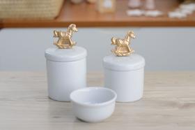 Kit Higiene Bebê K015 Porcelanas Aplique Ursa Coroa Laço Coroa Flor Dourado Decoração Quarto