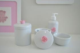 Kit Higiene Bebê K016 Porcelanas Aplique Ursa Coroa Laço Nuvem Flor Rosa Decoração