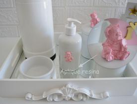 Kit Higiene Bebê K028 Porcelanas Térmica Banho Quarto Apliques Rosa