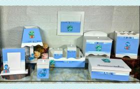 Kit Higiene bebê Mdf 10 peças - DINOSSAURO BABY azul bb Kit Higiene bebê Mdf 10 peças - DINOSSAURO BABY azul bb
