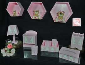 Kit Higiene bebê mdf 8 pçs + 3 Nichos Rosa - URSINHA ROSA (Pronta Entrega) - Flores para Mariae Decor
