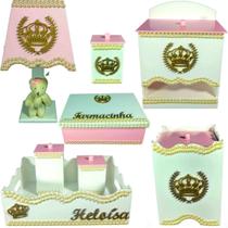Kit Higiene bebê Mdf 8 peças menina - BRANCO E ROSA COM PEROLAS DE COROA Kit Higiene bebê Mdf 8 peças menina - BRANCO E ROSA COM PEROLAS DE COROA