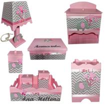 Kit Higiene bebê Mdf 8 peças menina - ROSA BB CHEVRON CINZA DE ELEFANTE - Flores para Mariae Decor