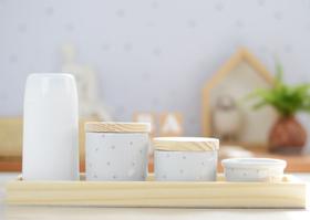 Kit Higiene Bebê Moderno Porcelana Poá Pinus Banho Cuidados K066 Kit Higiene Bebê Moderno Porcelana Poá Pinus Banho Cuidados K066