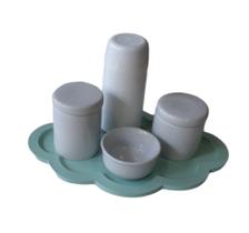 Kit Higiene Bebê porcelana branca bandeja nuvem verde 5 peças