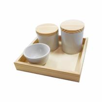 Kit Higiene Bebê Porcelana C/ Tampa E Bandeja Madeira
