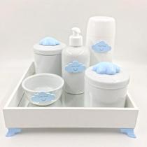 Kit Higiene Bebê Porcelana Nuvem Azul Bandeja Mdf Garrafa 6pçs - TG Decor