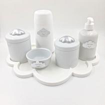 Kit Higiene Bebê Porcelana Tema Nuvem Prata Bandeja Mdf Garrafa 6pçs - TG Decor