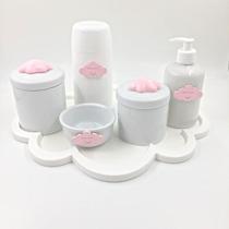 Kit Higiene Bebê Porcelana Tema Nuvem Rosa Bandeja Mdf Garrafa 6pçs