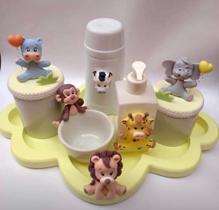 Kit higiene bebê porcelana tema safari amarelo - ateliebysolangefascina - ATELIÊBYSOLANGEFASCINA