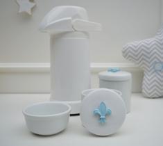 Kit Higiene Bebê Porcelana Térmica Potes K022 Flor de Liz - Ciranda Arte Criativa