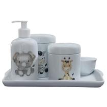 Kit higiene bebê Safari 5 peças - Bandeja, potes, porta álcool e molhadeira - Tudo Porcelana - Antilope Decor Porcelanas