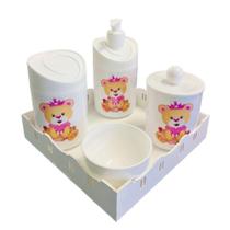 Kit Higiene Bebê Ursinha Princesa Branca c/bandeja quadrada branca