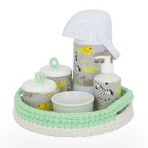 Kit Higiene Crochê Com 6 Peças e Garrafa Grande Verde Safári Quarto Bebê Infantil - Potinho de Mel