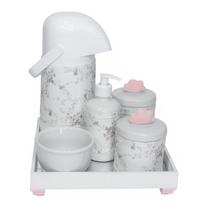 Kit Higiene Espelho Completo Porcelanas, Garrafa e Capa Nuvem Rosa Quarto Bebê Menina