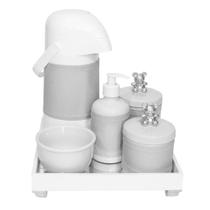 Kit Higiene Espelho Completo Porcelanas, Garrafa e Capa Ursinho Prata Quarto Bebê Unissex Kit Higiene Espelho Completo Porcelanas, Garrafa e Capa Ursinho Prata Quarto Bebê Unissex