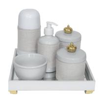 Kit Higiene Espelho Completo Porcelanas, Garrafa Pequena e Capa Coroa Dourado Quarto Bebê Unissex Kit Higiene Espelho Completo Porcelanas, Garrafa Pequena e Capa Coroa Dourado Quarto Bebê Unissex