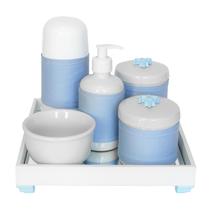 Kit Higiene Espelho Completo Porcelanas, Garrafa Pequena e Capa Flor de Liz Azul Quarto Bebê Menino