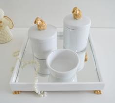 Kit Higiene K049 Bandeja MDF Porcelanas Apliques Dourado Quarto Bebê