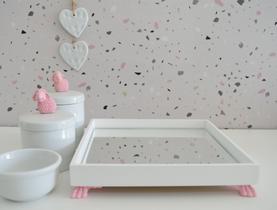 Kit Higiene K049 Bandeja MDF Porcelanas Apliques Rosa Quarto Bebê