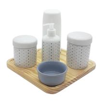 Kit higiene Poá 6 pçs - Molh. Cinza - Porcelana e Bdj Pinus Kit higiene Poá 6 pçs - Molh. Cinza - Porcelana e Bdj Pinus